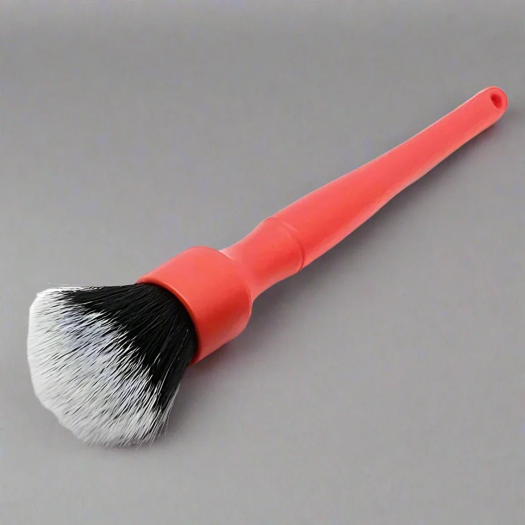 Brosse Nettoyage Voiture - CarUltraSoftBrush™ - Rouge - Leroyaumeauto.com